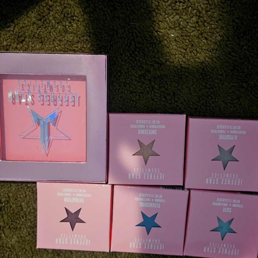J.s eyeshadow bundle